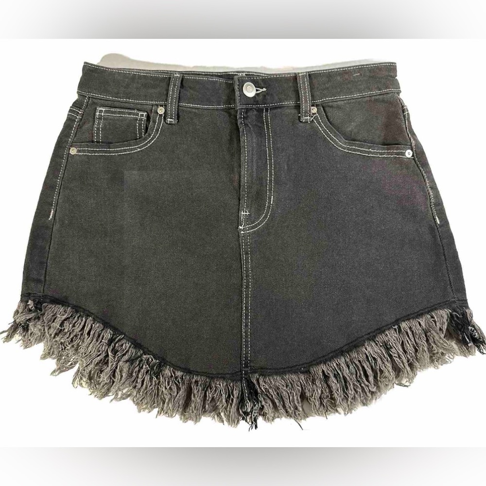 Celebrity Pink‎ Women’s Cotton Denim Light Black Mini Skirt Frayed Bottom 7/28